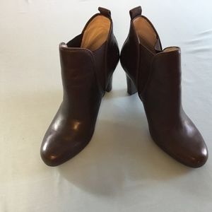 Jones New York high heeled bootie